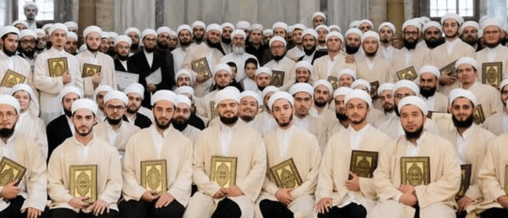 Erenler Vakfı burs programından faydalanan öğrenci - Eğitim, beslenme ve barınma desteği alan talebe